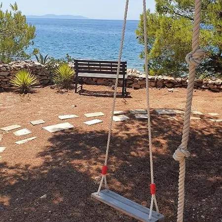 Feriehus Obiteljska Kuca Za Odmor Futura Milna (Brac)