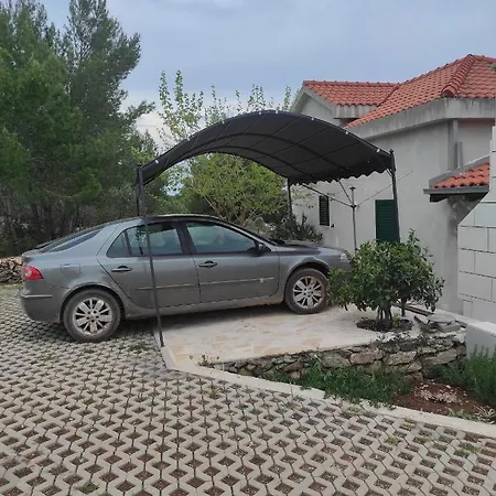 Obiteljska Kuca Za Odmor Futura *