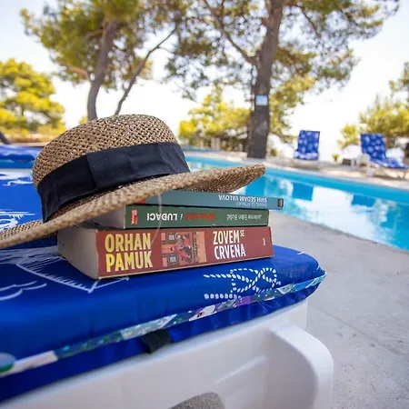 Holiday home Obiteljska Kuca Za Odmor Futura Milna (Brac)