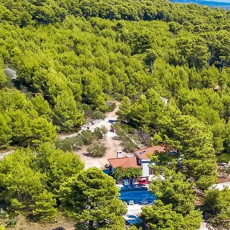 Obiteljska Kuca Za Odmor Futura Milna (Brac)