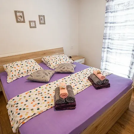 Obiteljska Kuca Za Odmor Futura *